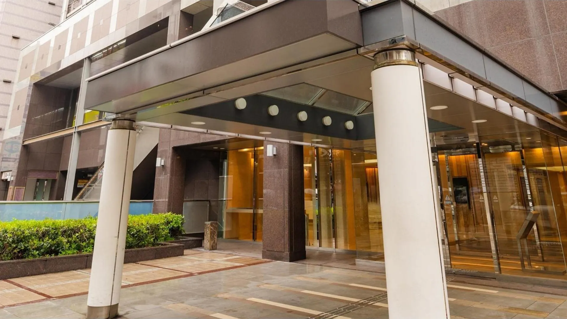 Отель The Onefive Osaka Namba Dotonbori - Vacation Stay 51572V